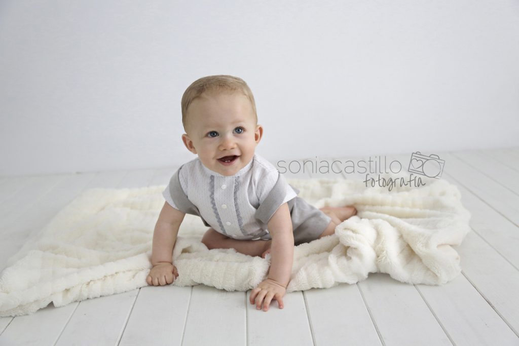 Portafolio y Sesiones de Fotos de Bebés O7B2705-1024x683 