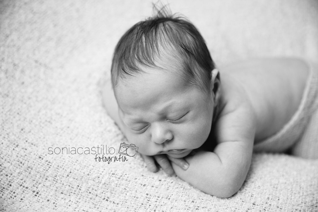 Portafolio Fotos de recién nacidos byn-1421-1024x683 