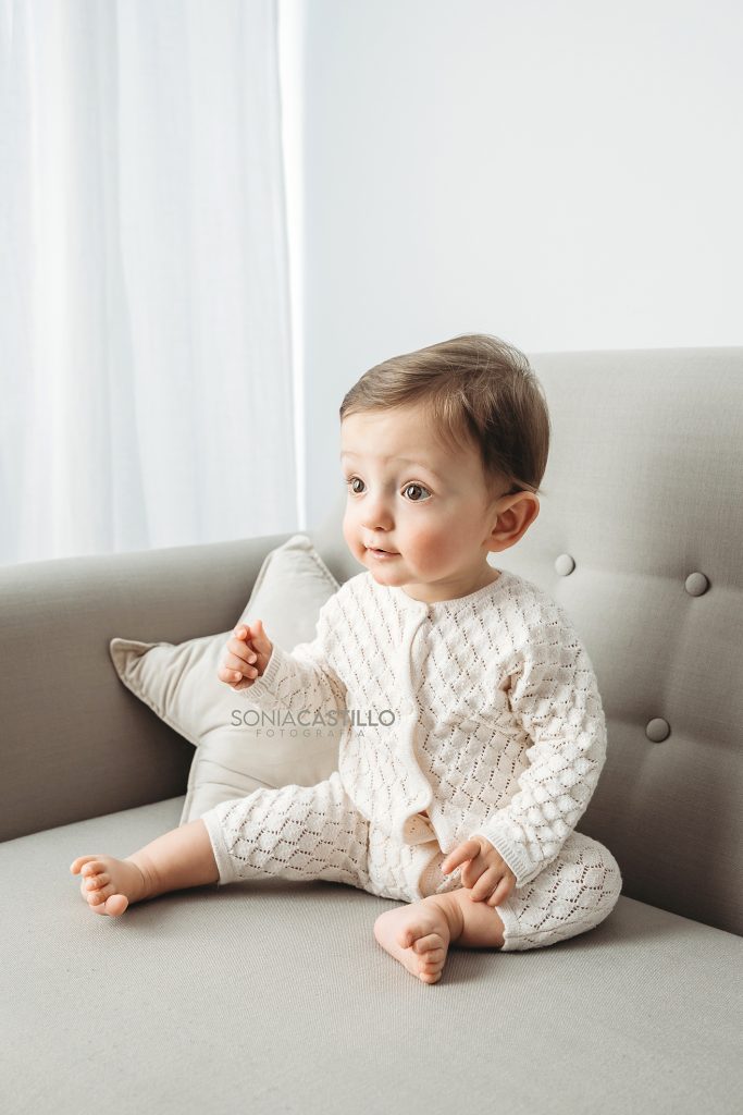 bebe-10-meses-guadalajara-3-683x1024 Portafolio y Sesiones de Fotos de Bebés