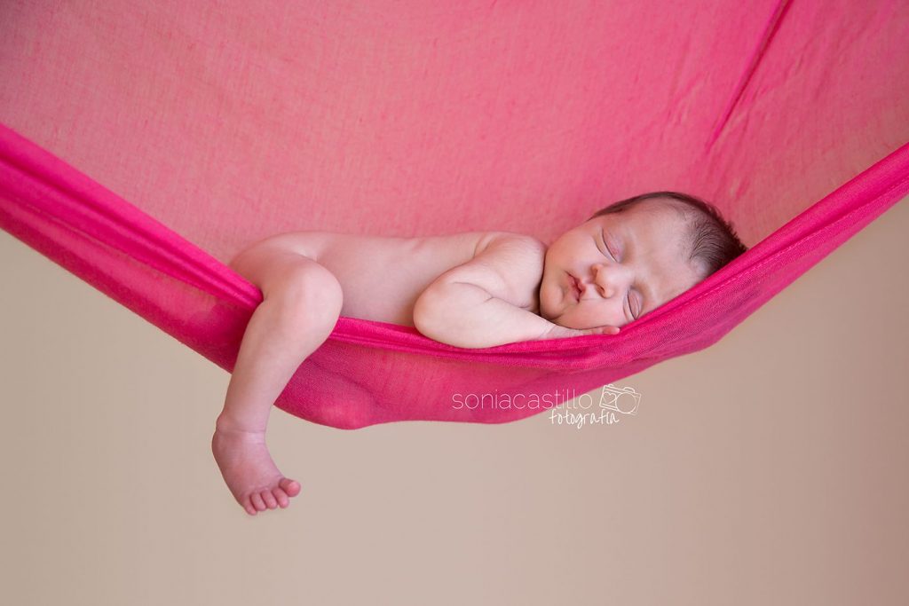 Lidia, una muñeca de 12 días. Fotografía de recién nacidos en Guadalajara y Madrid CO7B5316-2-1024x683 