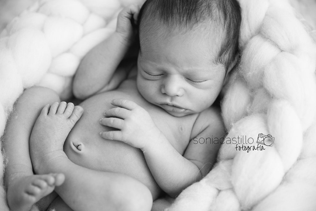 Enai, 7 días. Fotografía de recién nacidos en Madrid y Guadalajara byn-8255-1024x683 