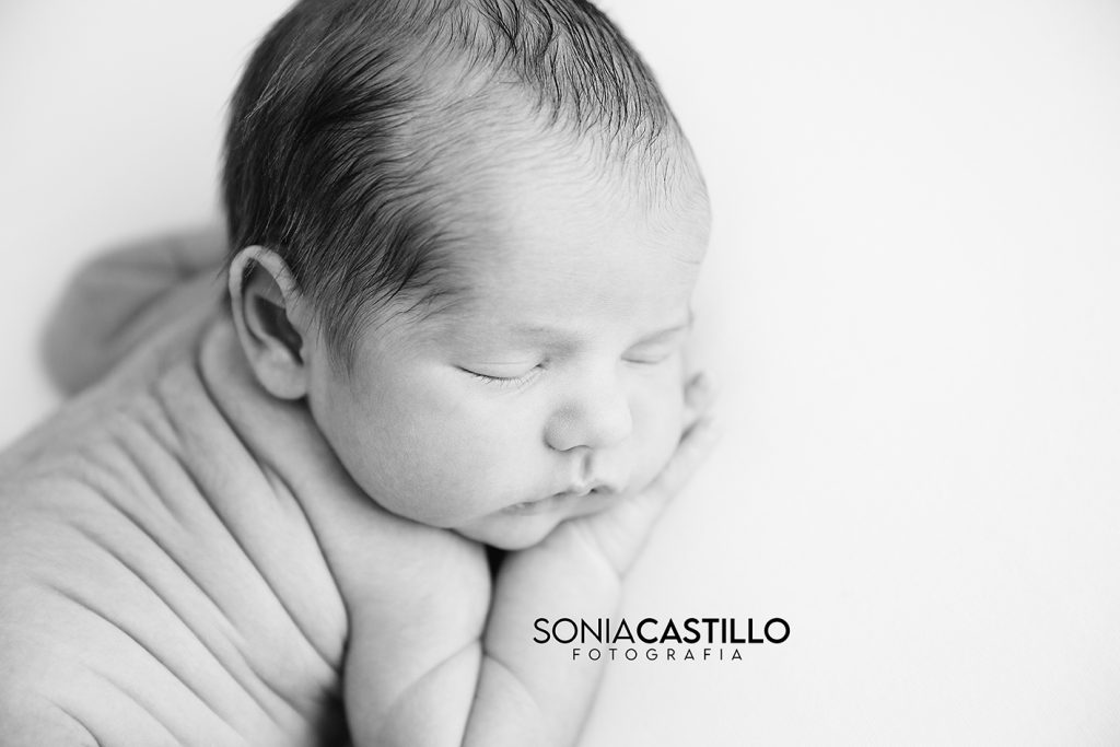 byn-2773-1024x683 Portafolio Fotos de recién nacidos