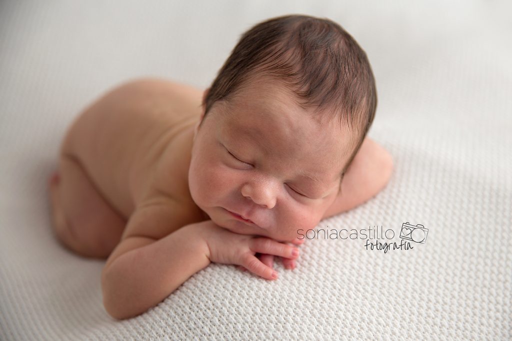 Alex, recién nacido. Fotografía newborn CO7B6679-1024x683 