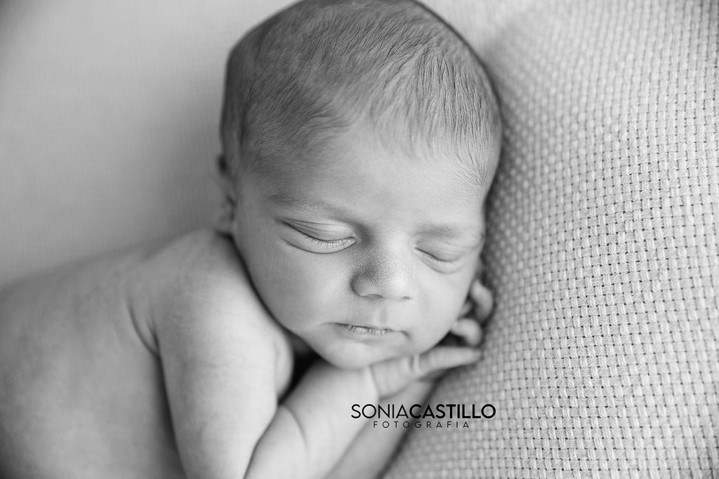 byn-6788-1024x683 Portafolio Fotos de recién nacidos