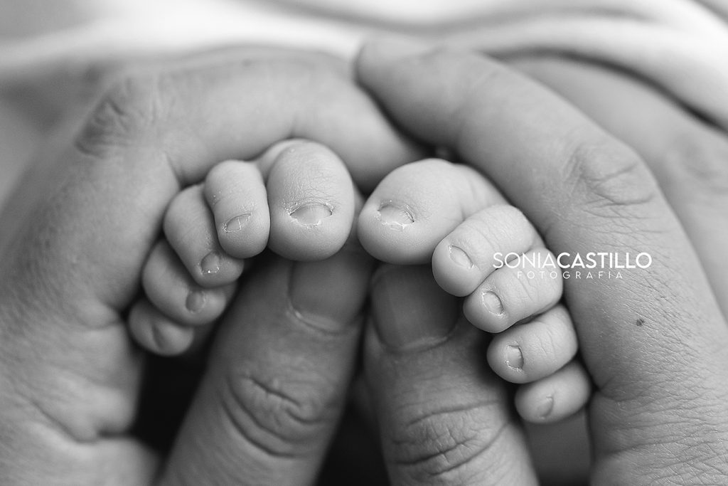 byn-7201-1024x683 Portafolio Fotos de recién nacidos